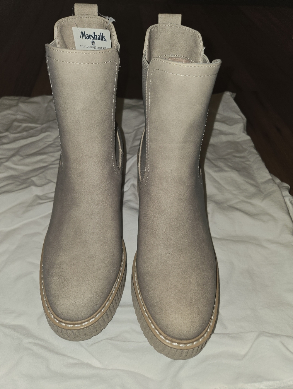 NWT DV by Dolce Vita Taupe Chelsea Booties with Chunky Heel - Picture 2 of 5